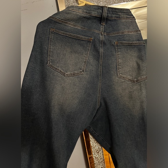 Arula Destructed Girlfriend Jeans Size 20 - Picture 8 of 12